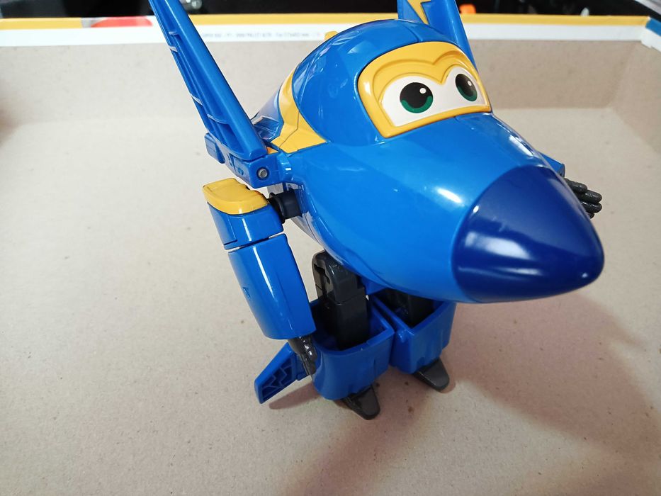 Superwings (Jet + Jerome)