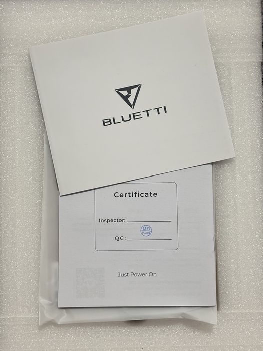 Портативна зарядна станція BLUETTI AC70 (НОВА)