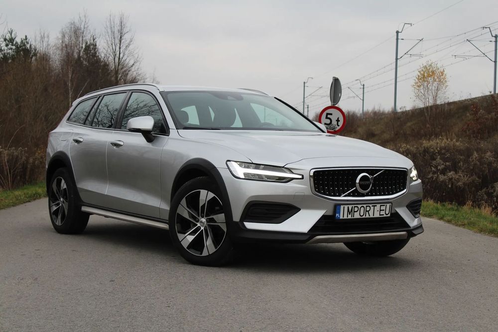 Volvo V60 Cross Country 2.0 B4D AWD Serwisowany Bezwypadkowy 2022 FV23%