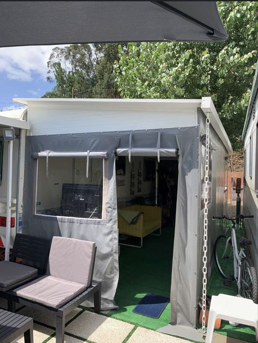 Vendo roulote com avançado