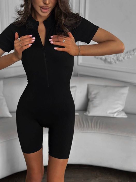 Продам ящик вещей размера 44-46 женские