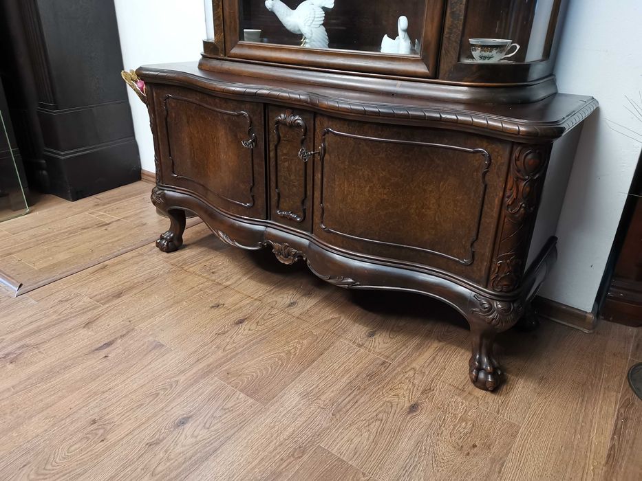 Witryna serwantka na łapach antyk 749/2025