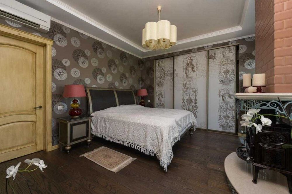 Продаж затишного маєтку в центрі Києва.