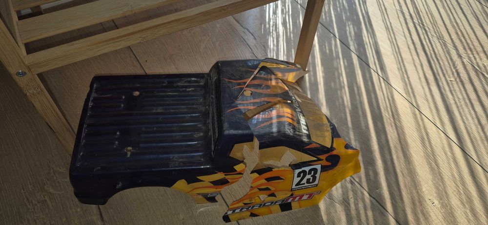 Samochód zdalnie sterowany RC Maverick off road jak na foto.