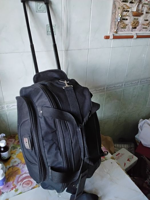 Предлагаю. К продаже дорожную сумку ..