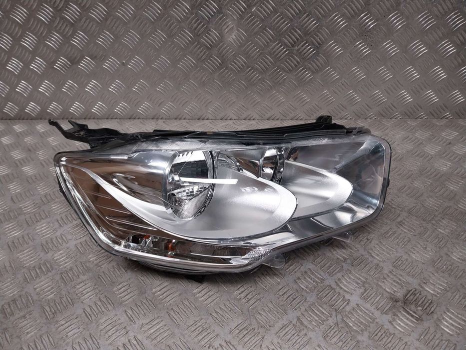 Citroen c-elysee lampa przód prawy org