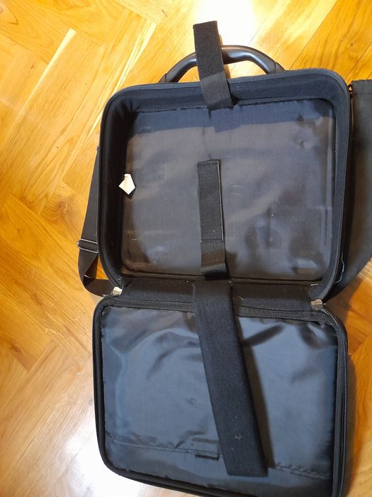 Torba Semi Line na laptop