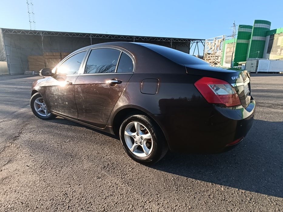 Geely Emgrand ec7 2011