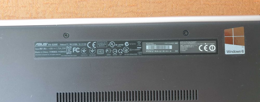 Portatil ASUS s200E