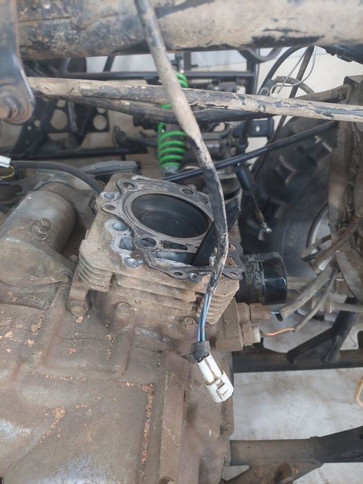 Quad Suzuki Eiger 400 silnik części