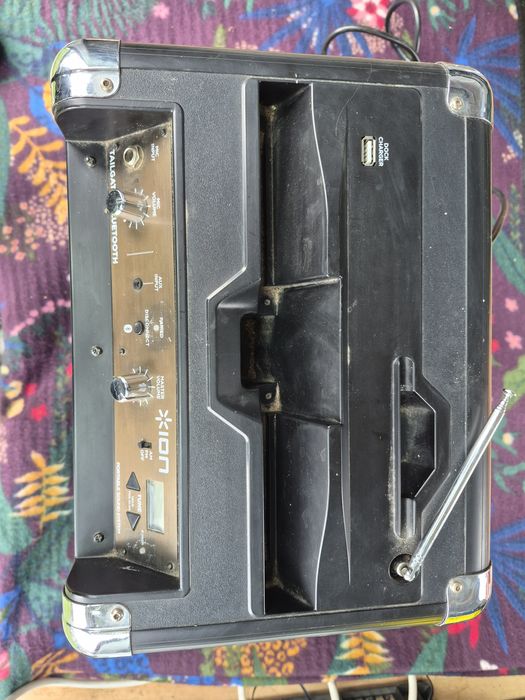 Głośnik Przenośny ION Tailgater Bluetooth / Radio AM/FM / Akumulator