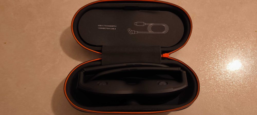 Okulary Viture Pro XR/AR 3D 130" 120 Hz, 4000 nitów, Harman Audio