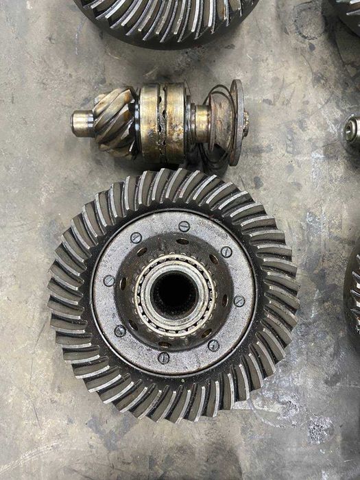 Редуктор заднього моста Mercedes REX EcoPower 814 головна пара