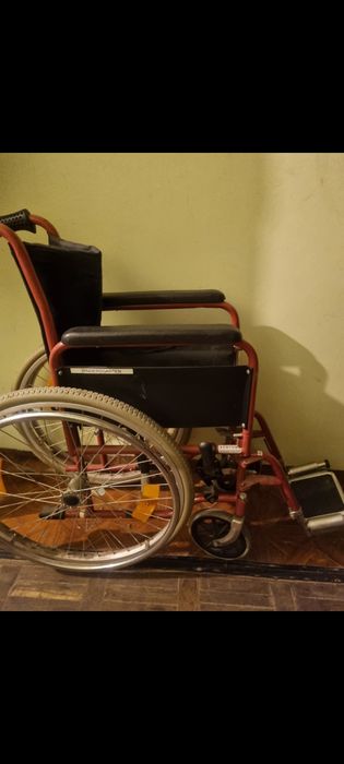 Инвалидная коляска