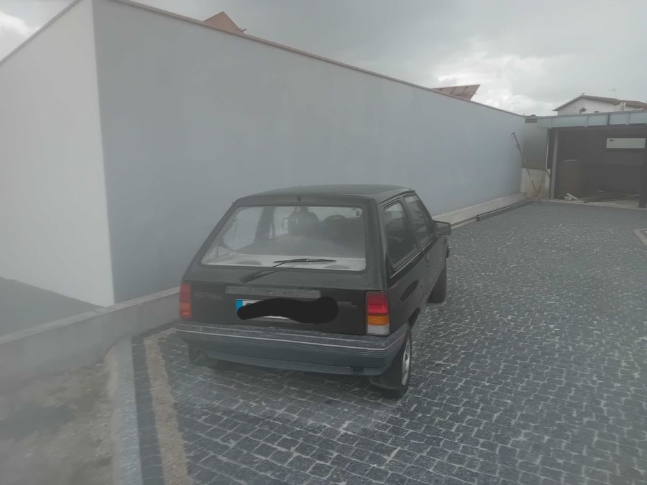 Carro a gasolina 1.0