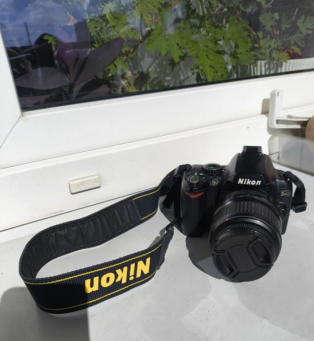 Nikon D-40 + obiektyw 18-55mm
