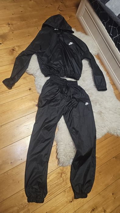 Спортивний костюм з плащівки Nike