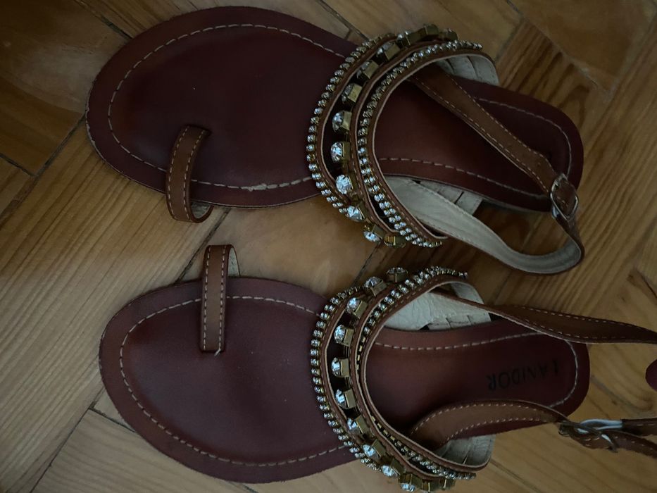 Sandalias jóia em pele castanha com brilhantes Lanidor 37