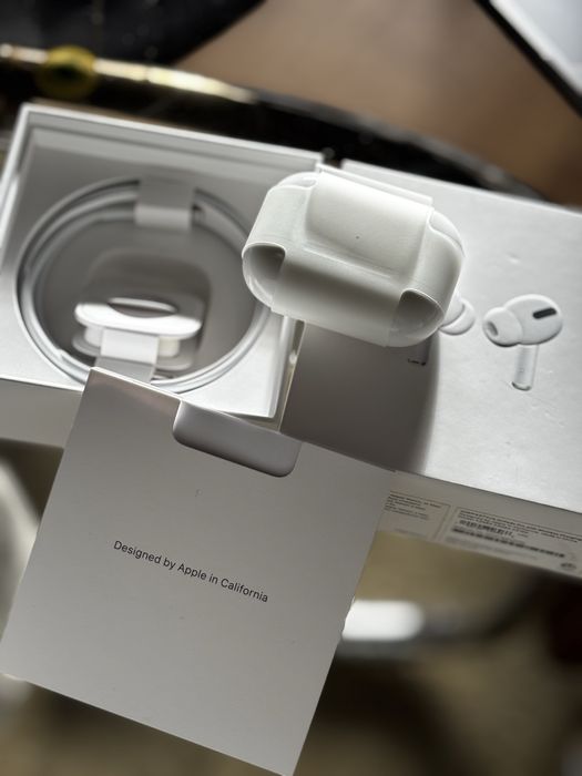 AirPods Pro (1st gen)