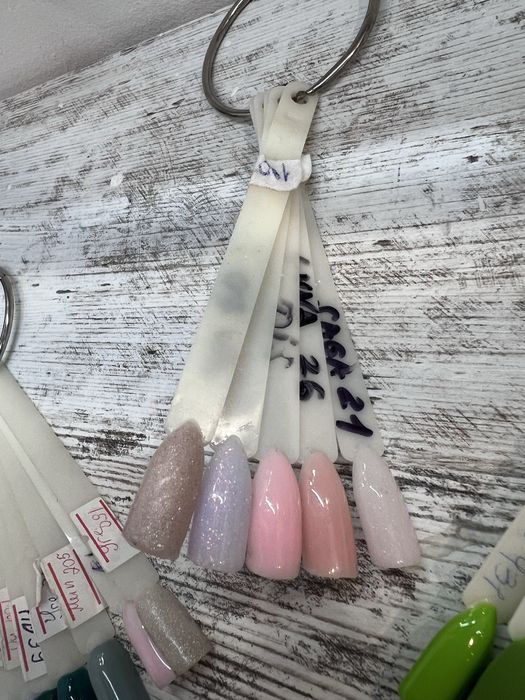 Палітра гель-лаків