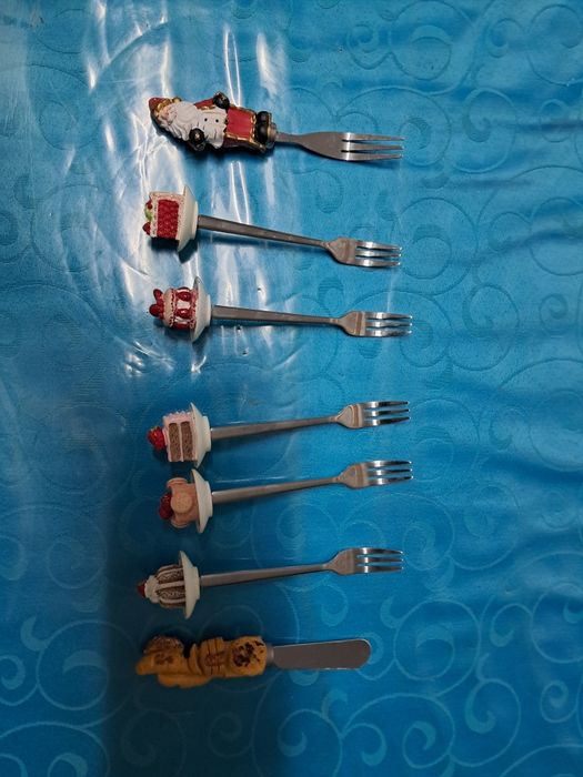 Conjunto colheres e facas diversas64739311705603123