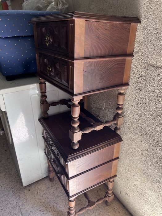 2 mesinhas de cabeceira
