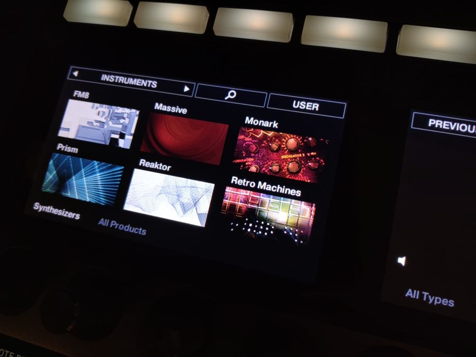 Native Instruments Maschine + (состояние идеал + большая библиотека )