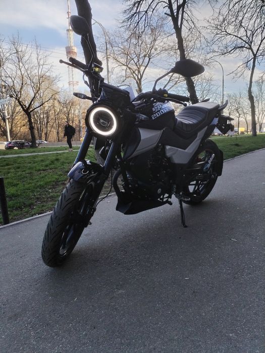 Мотоцикл SPARK SP200R-33