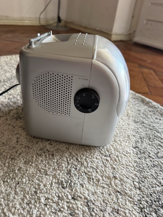 Mini televisao Stevenson