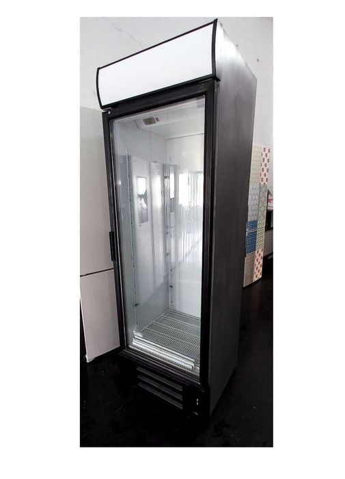 Холодильник вітрина двері скло Inter 550 
207×68×67.Об'єм 530л.