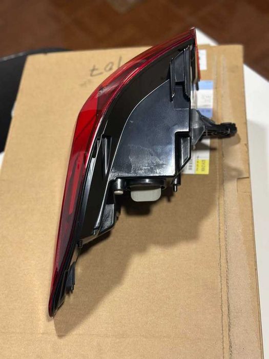 Farol Traseiro BMW X2