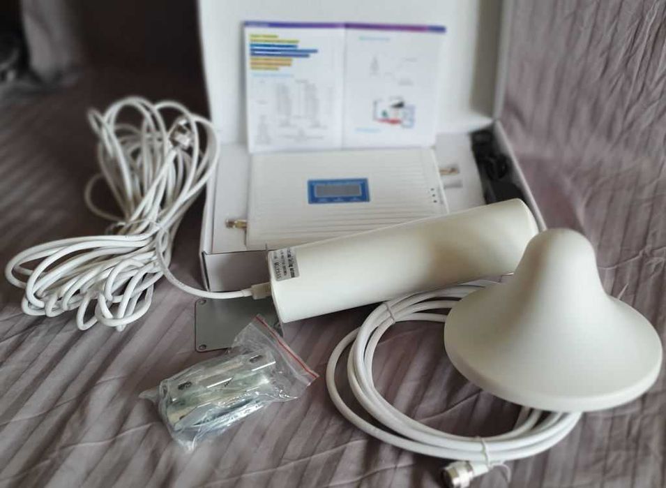 Комплект репітер / підсилювач GSM 3G 4G LTE з антенами