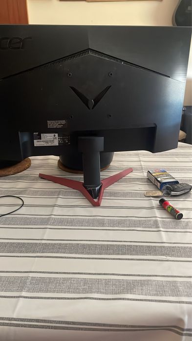 Monitor Acer Nitro VG240Y 23.8” Full HD IPS 75Hz – Excelente Estado