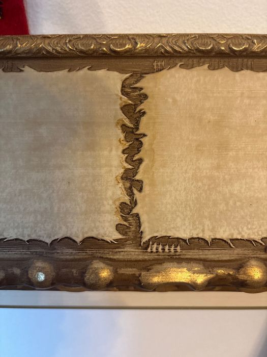 Moldura de madeira grande