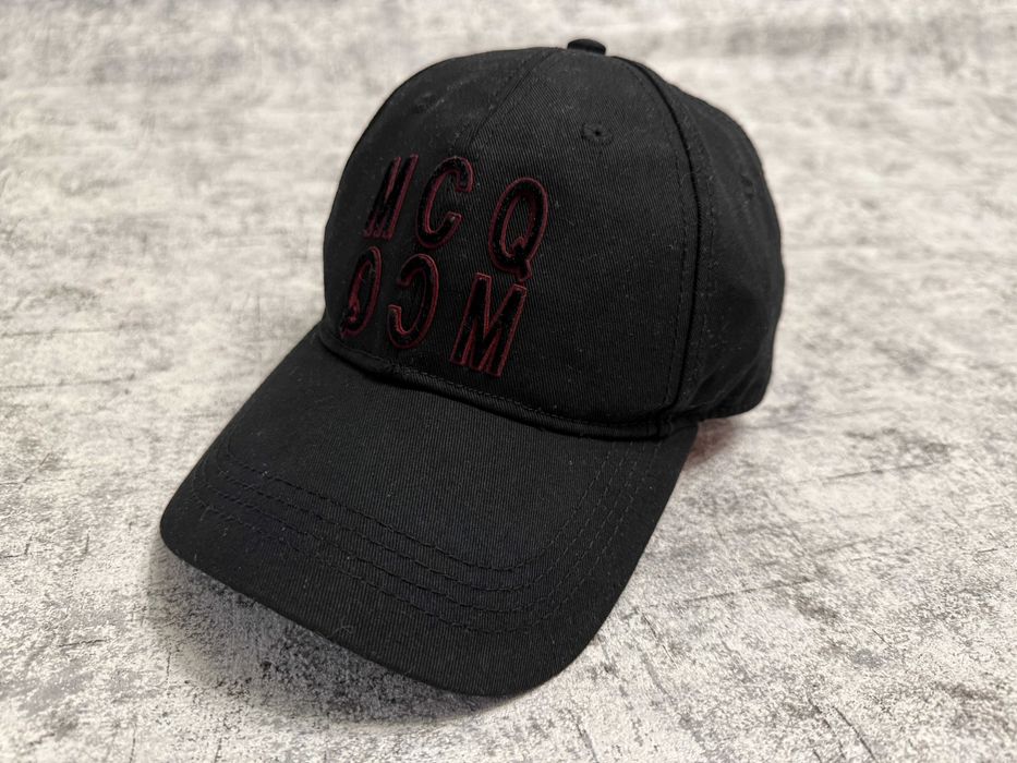 Кепка бейсболка MCQ Alexander McQueen Inverted Logo Baseball Cap (оригінал)