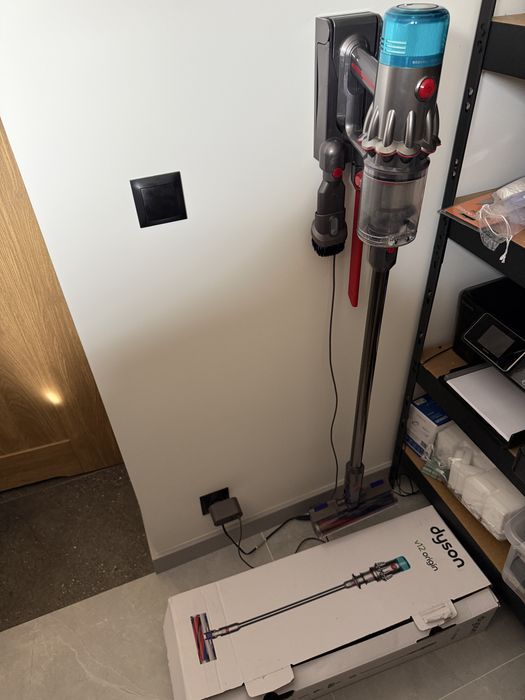 Zadbany odkurzacz bezprzewodowy Dyson V12 Origin filtr HEPA