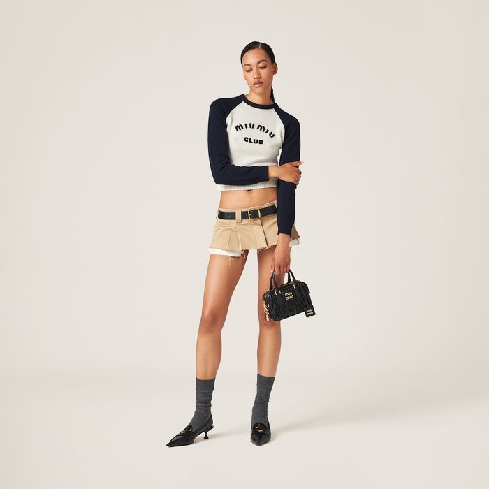 Шикарний кашеміровий светр з круглим вирізом miu miu club , оригінал