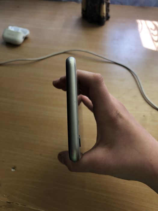 Iphone 6S+ 64 гб битий
