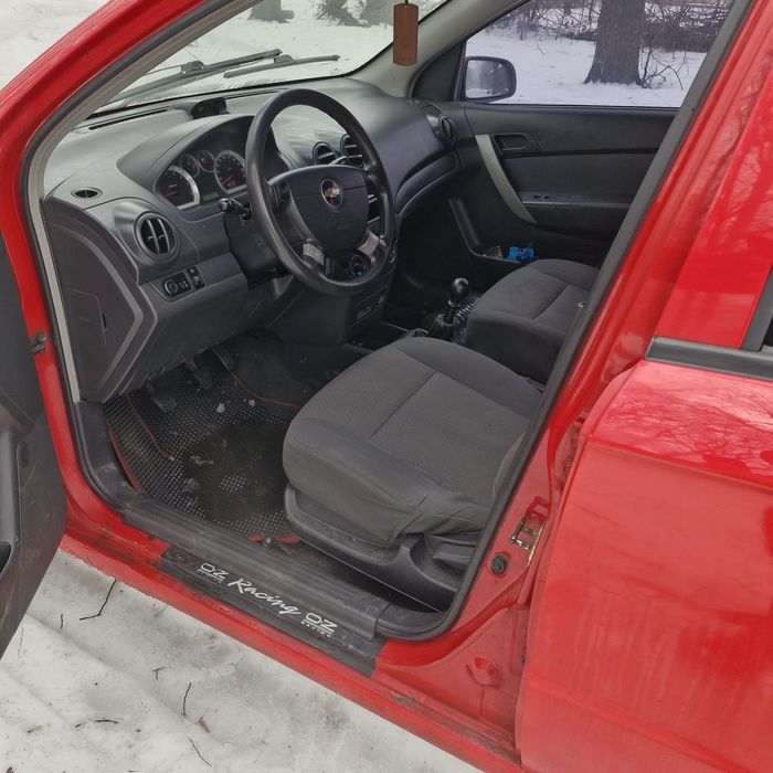 Продам шевроле авео в на ходу все ок з документами люби