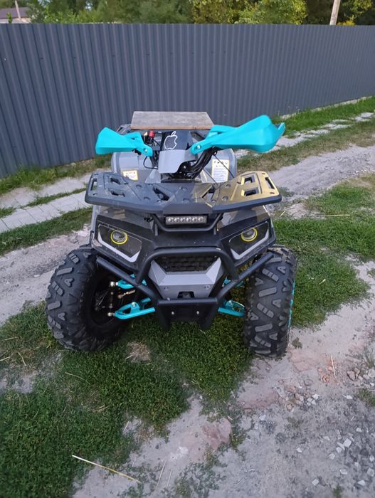Продам квадроцикл на  бензині 150 кубів  Spark