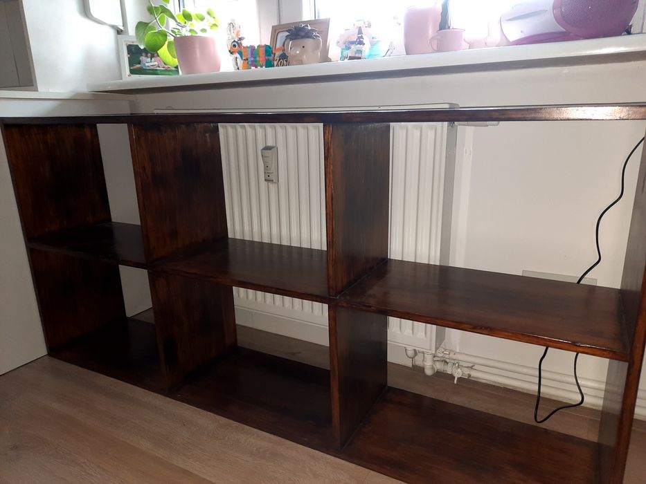 Regał drewniany brązowy