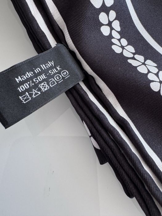 Nowa luksusowa  jedwabna Apaszka Chanel