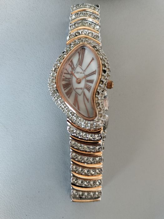 Годинник жіночий Le Chic CM1385RT Франція