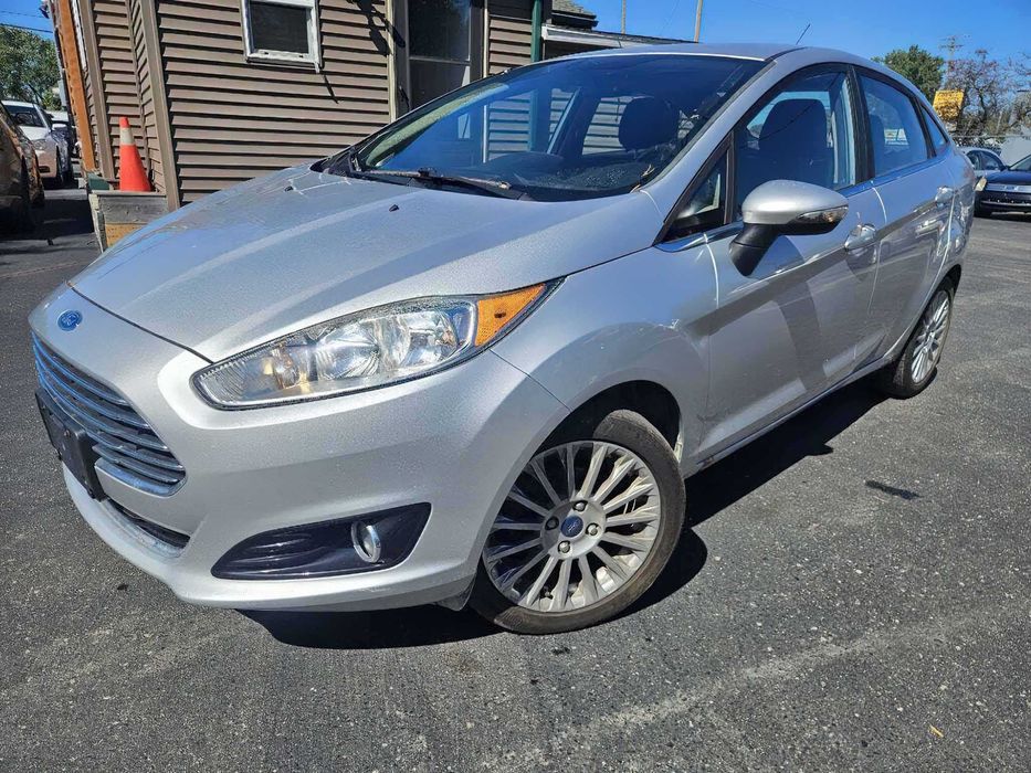 Ford Fiesta Titanium      2016
