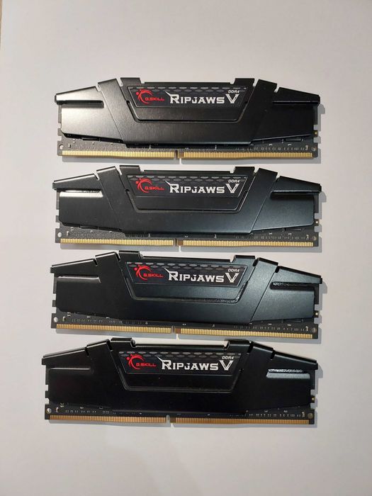 Memória RAM DDR4 32GB G.Skill Ripjaws V 3200MHz CL16 – Kit 4×8GB – Excelente Estado