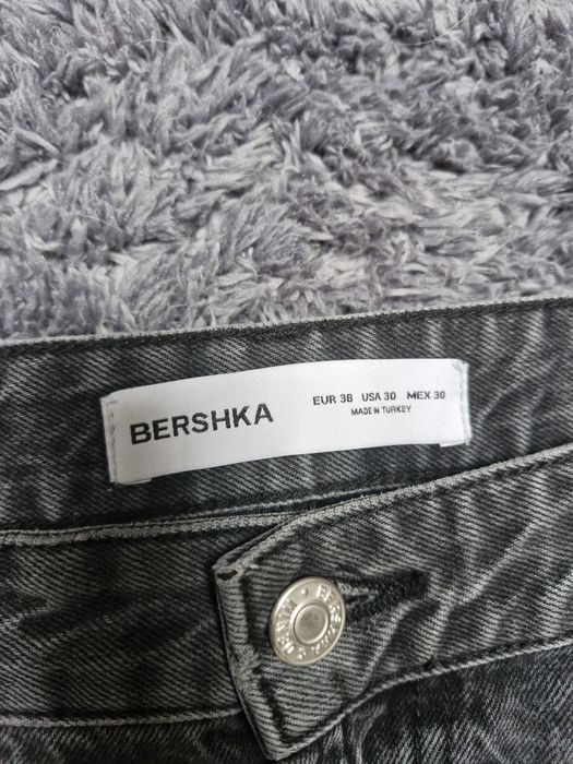 Spodnie dżinsowe flare