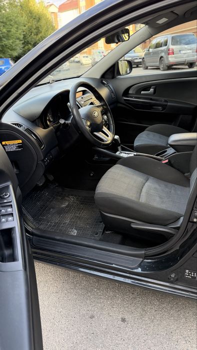 KIA CEED 1.6 газ/бензин Клімат