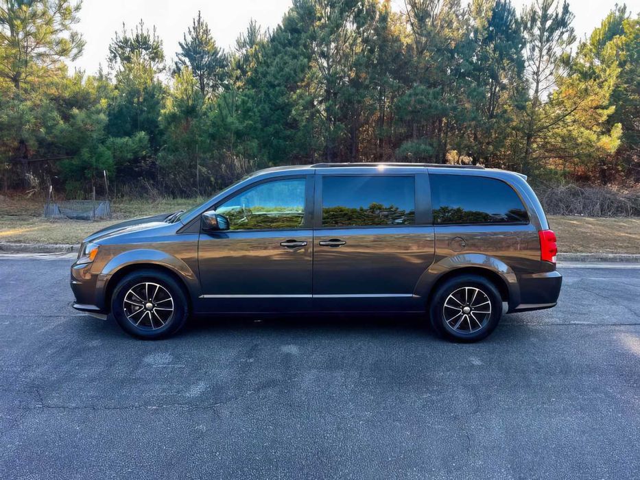 Dodge Grand Caravan GT      2018