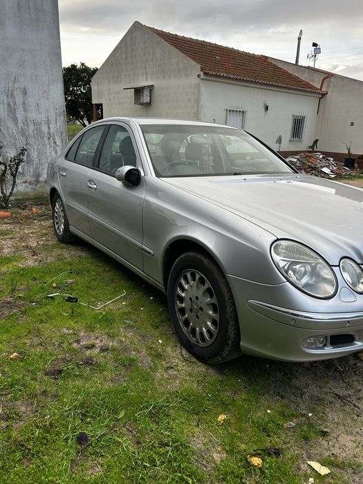 Mercedes Benz E220 CDI