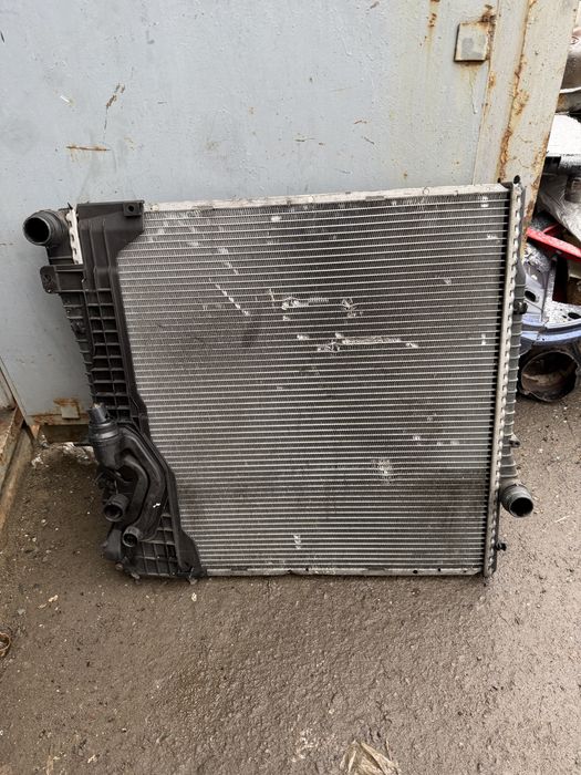 Радиатор bmw x5 e53 бмв х5е53.
